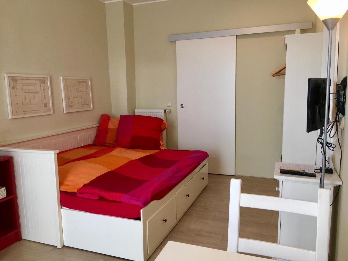 Die Senfbude - Klein Aber Fein - Wunderschoenes Studio-Apartment Mit Terrasse Und Stellplatz Leipzig Exterior photo